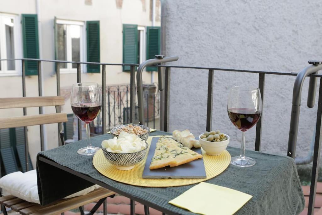 *New Attic*-Lucca Citycenter-Balcony-Netflix Екстер'єр фото