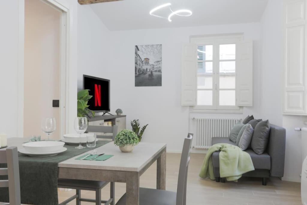 *New Attic*-Lucca Citycenter-Balcony-Netflix Екстер'єр фото