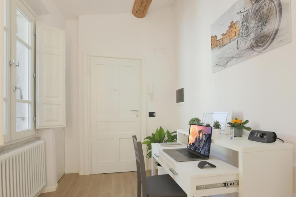 *New Attic*-Lucca Citycenter-Balcony-Netflix Екстер'єр фото